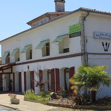 Au Feu De Bois Hotel Amou Exterior photo